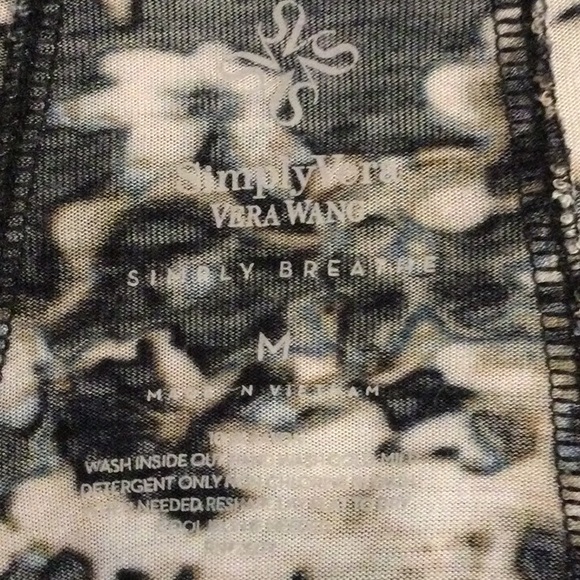 Simply Vera Black & White Top - Picture 5 of 5